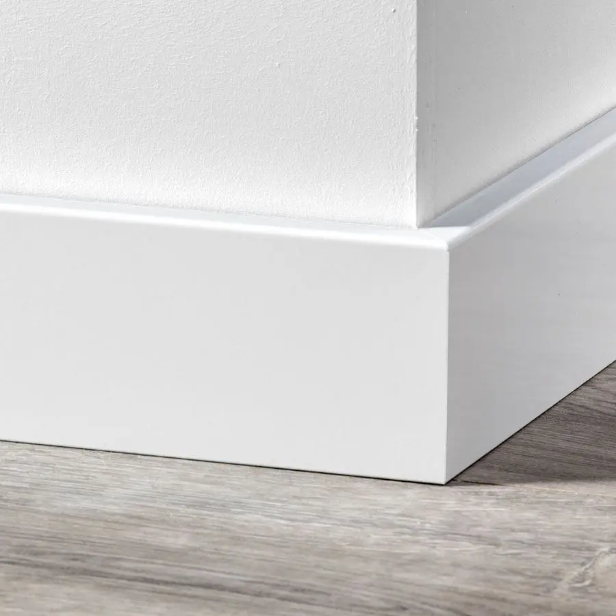 MDF Moderne plint RAL 9010