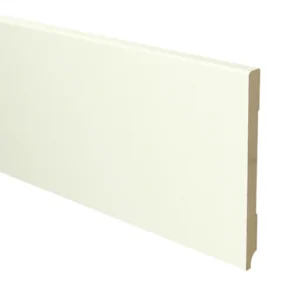 Moderne plint 150x12mm RAL 9010