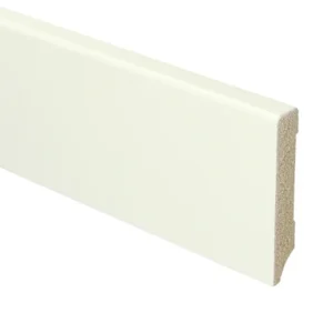 Moderne plint 70x12mm RAL 9010