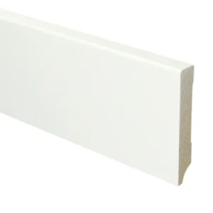 Moderne plint 90x15mm RAL 9016